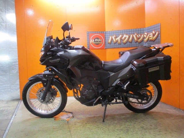 反対側もこの通り状態グッド！２５０アドベンチャーをお探しならこれできまり！車重も１８３ｋｇ！